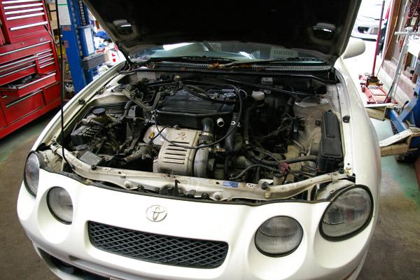 ST205 エンジン交換中！